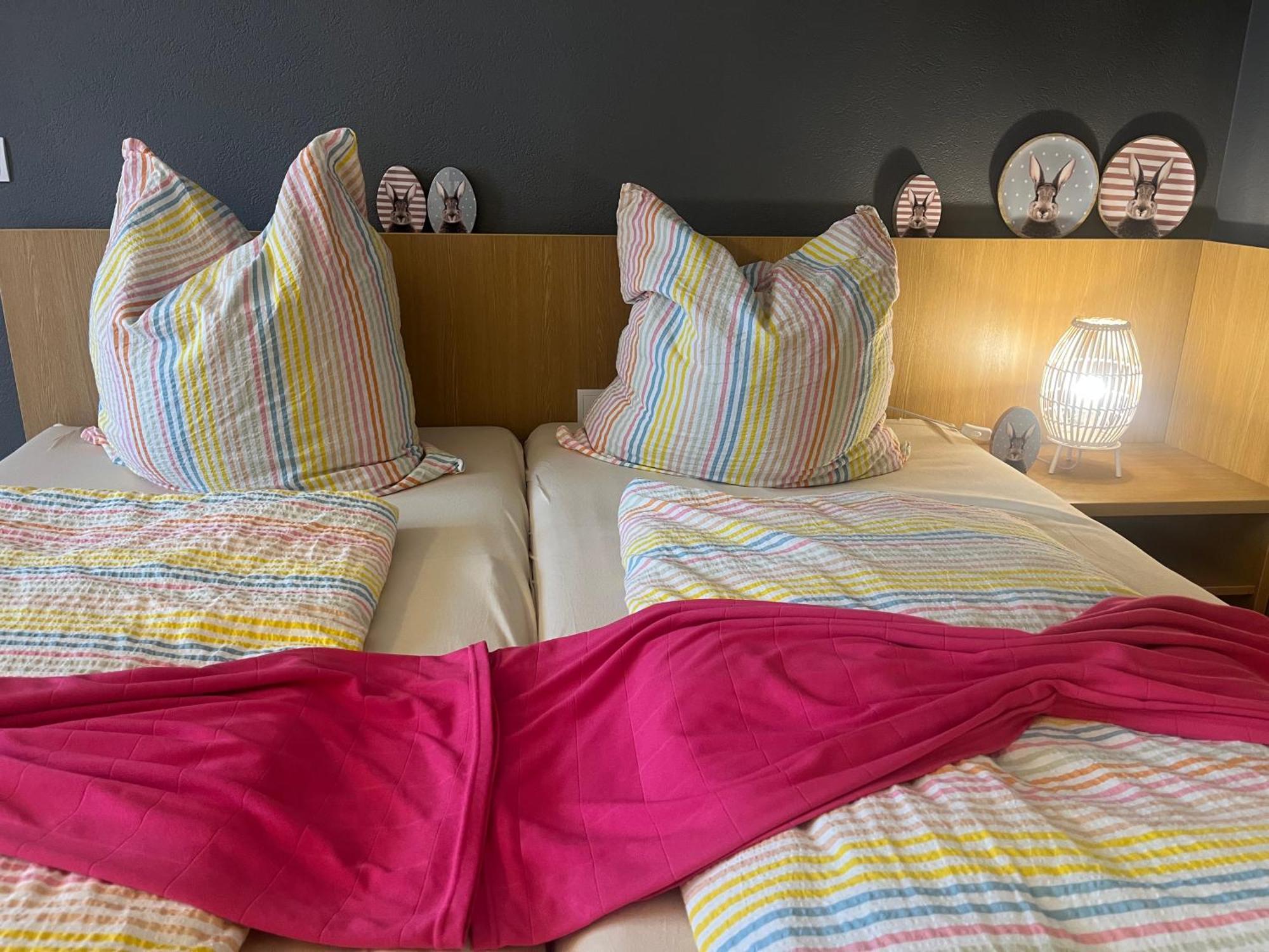 Goldener Hahn B&B Baiersbronn - Ferienwohnungen Mit Hotel Service Nahe Gartenschau Tal X Szoba fotó