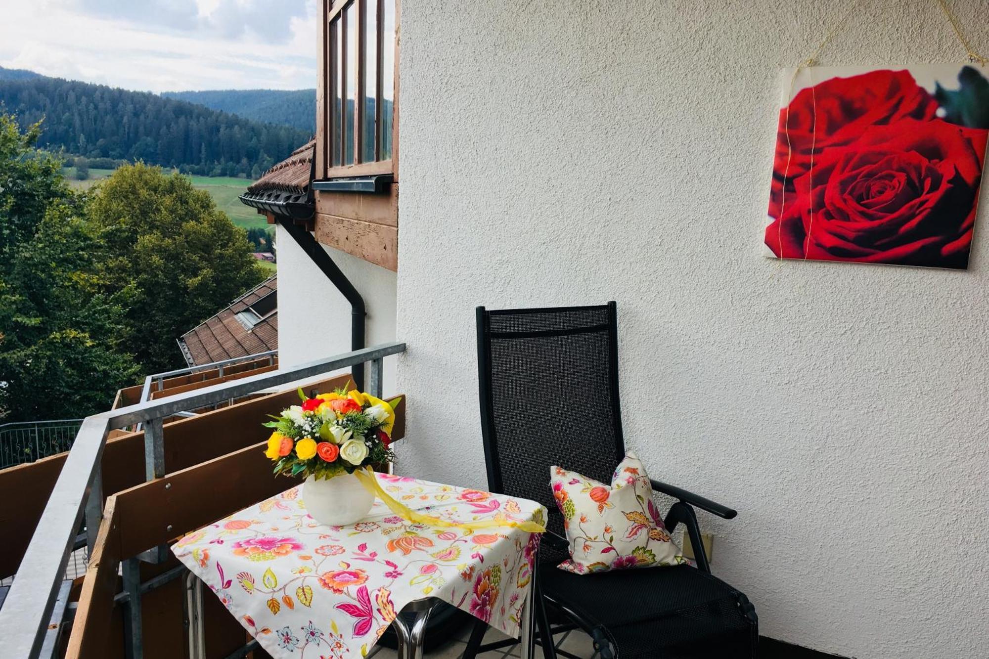 Goldener Hahn B&B Baiersbronn - Ferienwohnungen Mit Hotel Service Nahe Gartenschau Tal X Szoba fotó